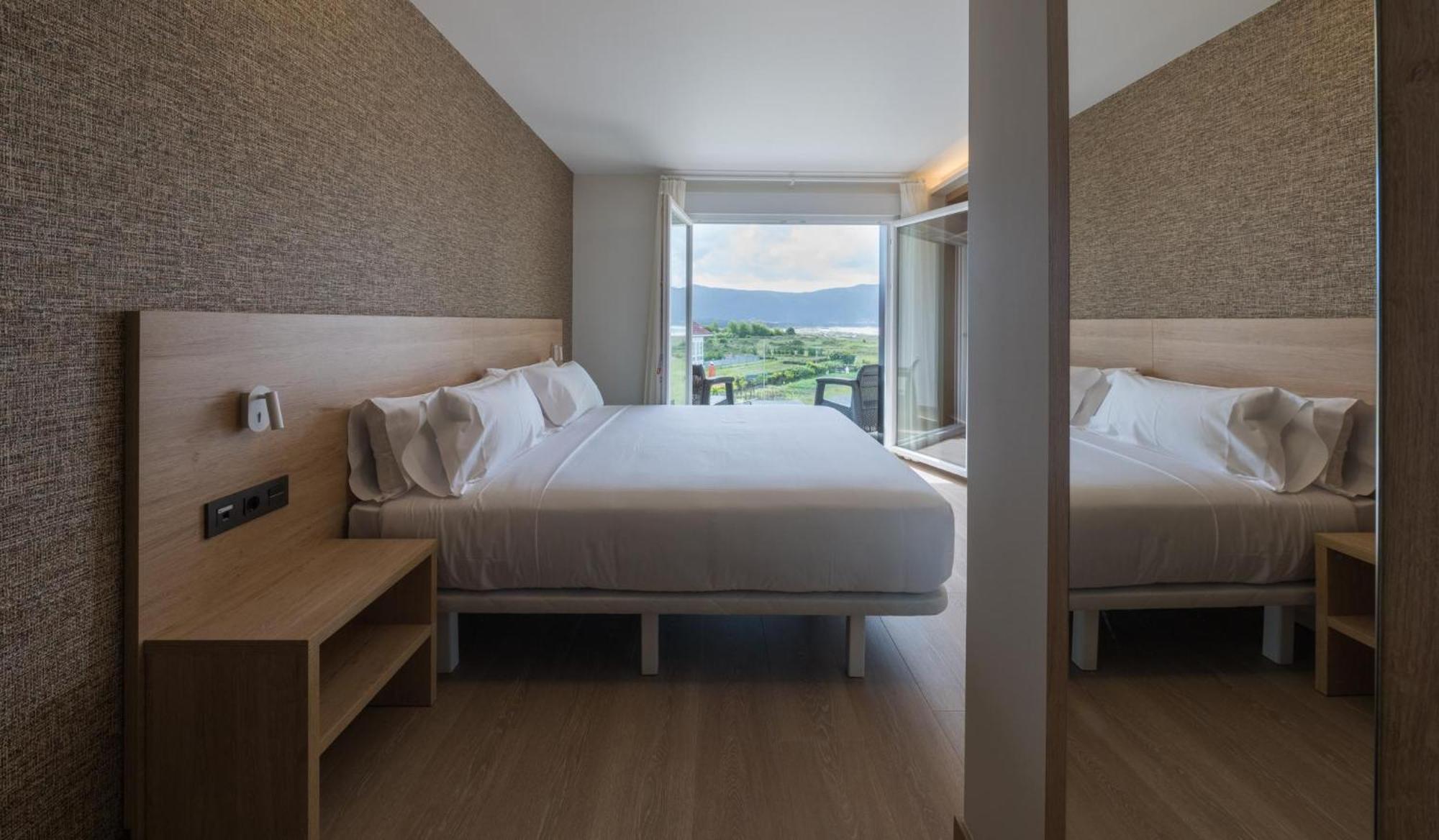 Hotel Spa Meiga Do Mar Caldebarcos Kültér fotó